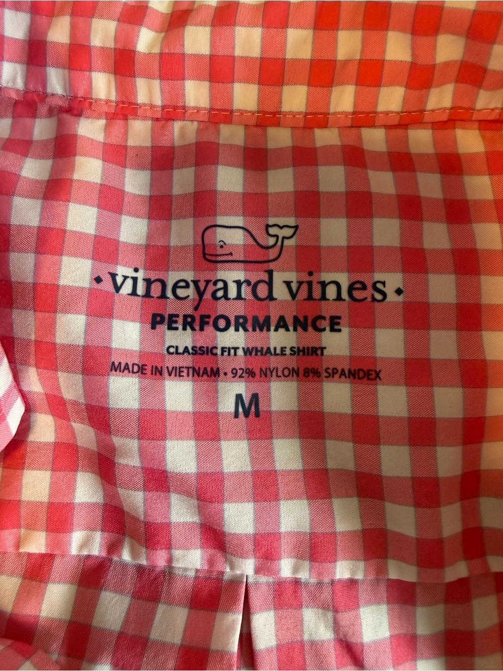 Vineyard Vines Pink Gingham Performance Button Up Shirt, Size M, Like New! - Picture 9 of 10
